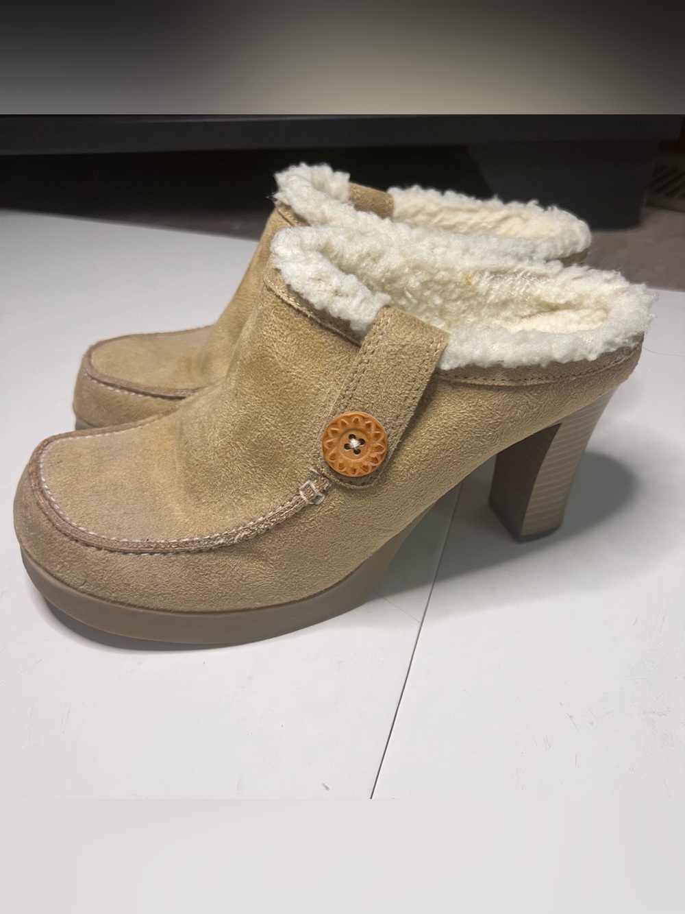 90s Candie's Tan Suede Shearling-Lined Heeled Clogs
